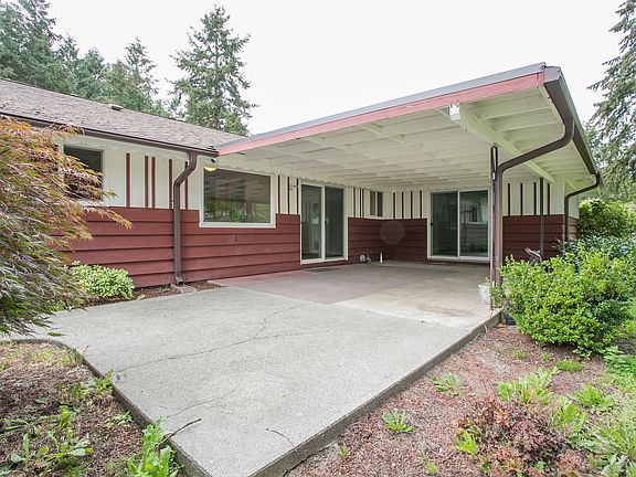 4th image of 9825 Elwood Dr SW