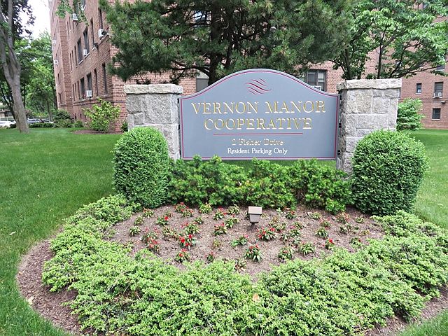 1st image of 2 Fisher Dr APT 616