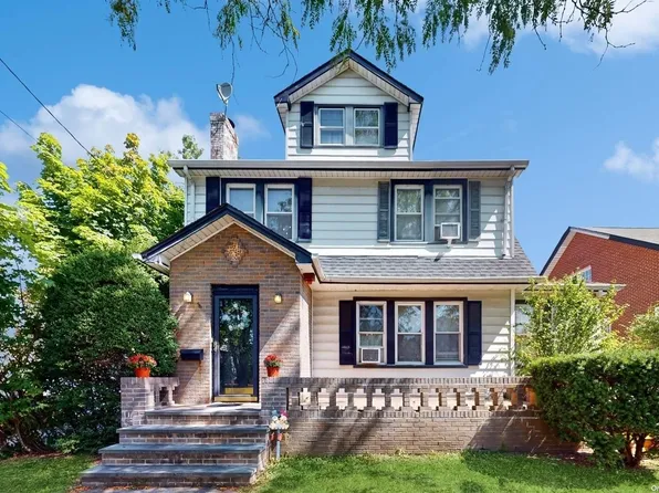 6 Harvard Avenue, Hewlett, NY 11557