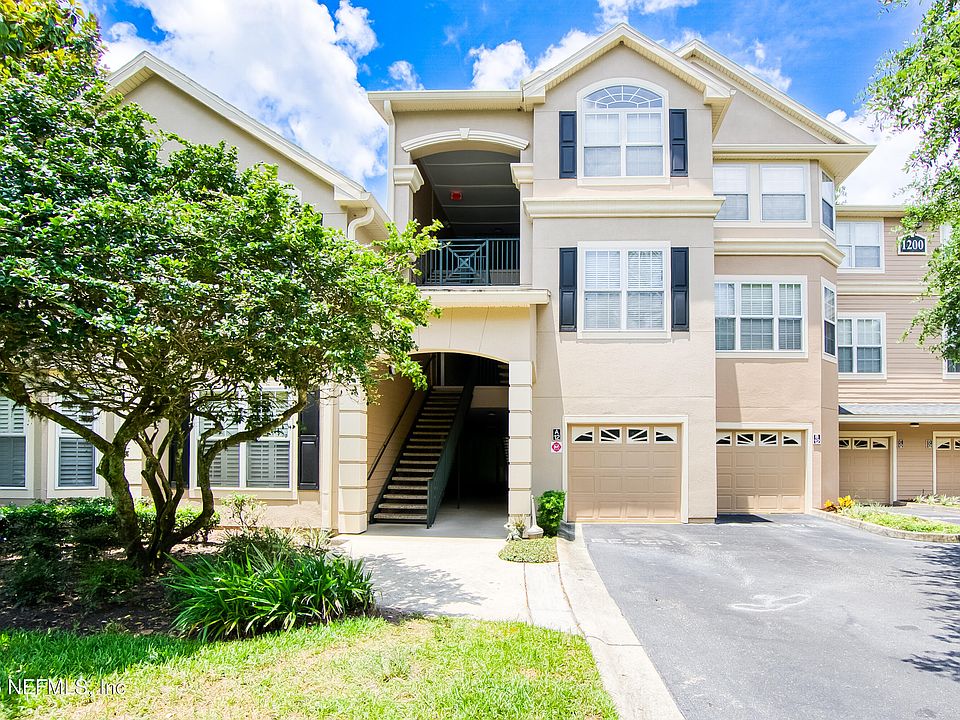 1st image of 13810 SUTTON PARK Drive N #1210