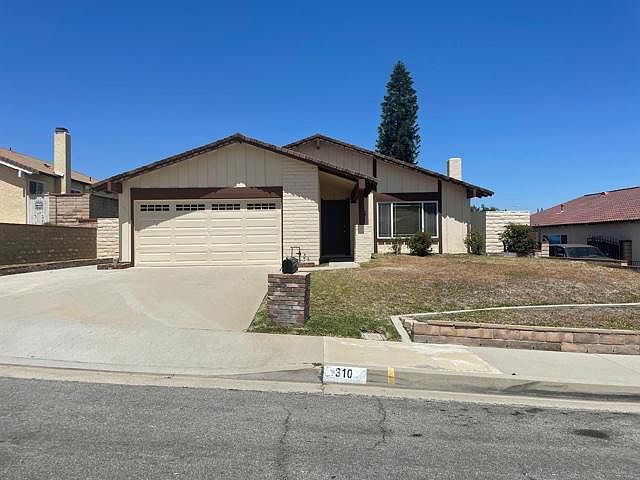 1st image of 310 La Ballen Dr