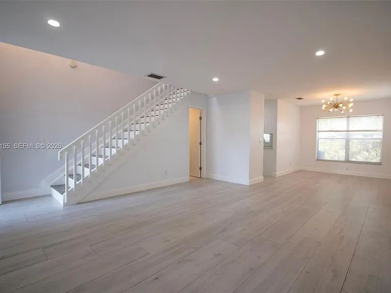 4844 Grapevine Way — Photo 6