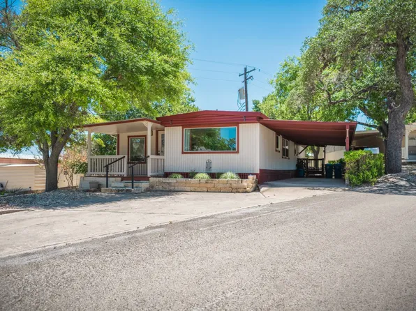 5 Rio Robles Dr, Kerrville, TX 78028