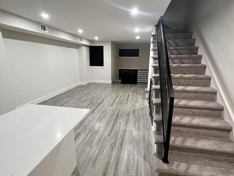 501 N Orange St #C2 — Photo 2