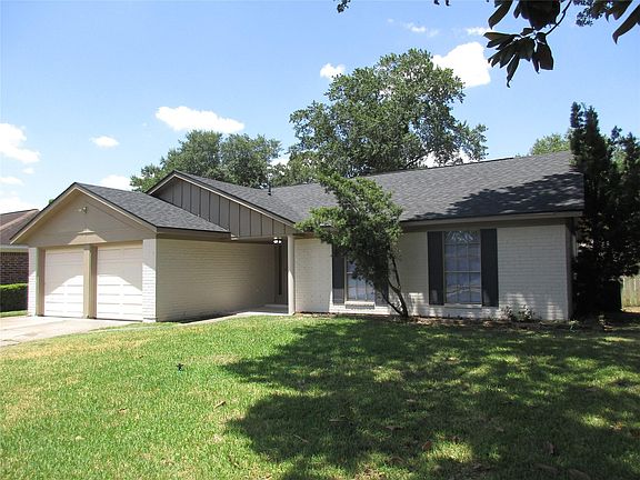 3rd image of 16330 Deer Lick Dr