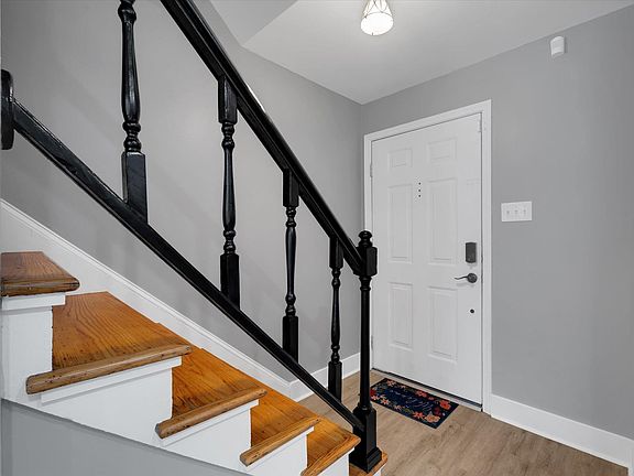 4th image of 2530 E North St Unit 4-A