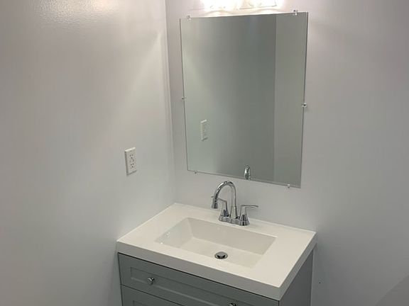 5th image of 531 Clinton Ave APT 2
