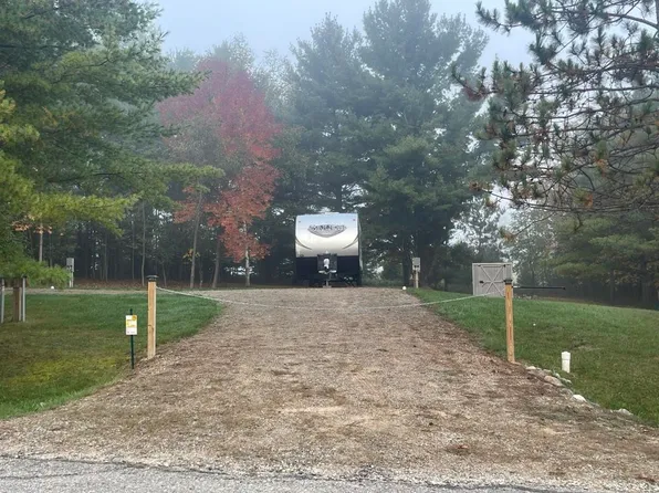 5237 Robinhood Way #196-197, Gladwin, MI 48624