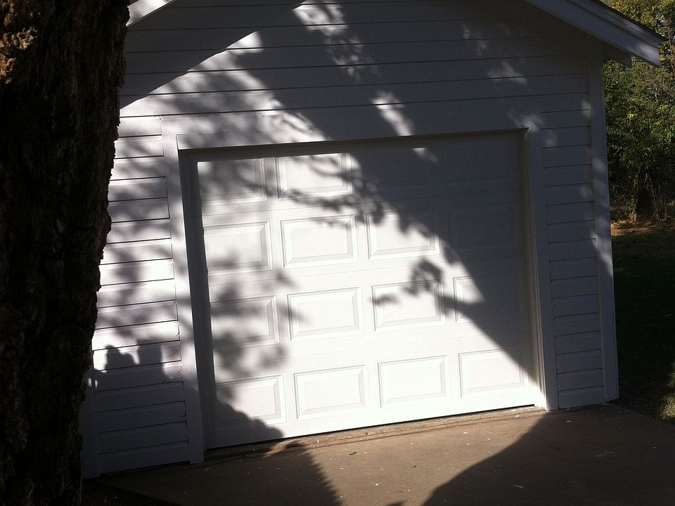 2nd image of 3907 NW Liberty St