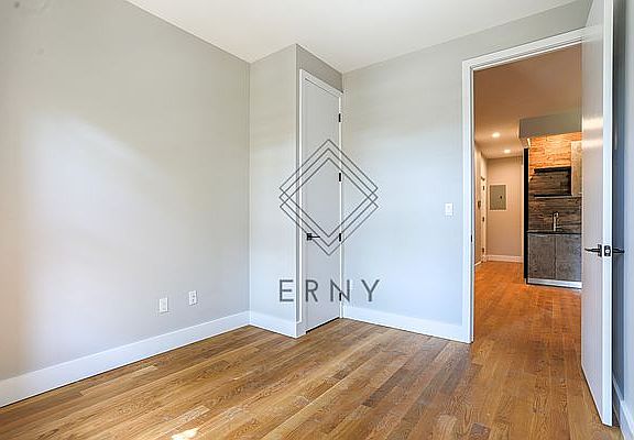 5th image of 228 New York Ave #5A