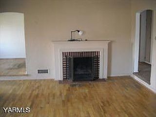 3rd image of 208 N 25th Ave