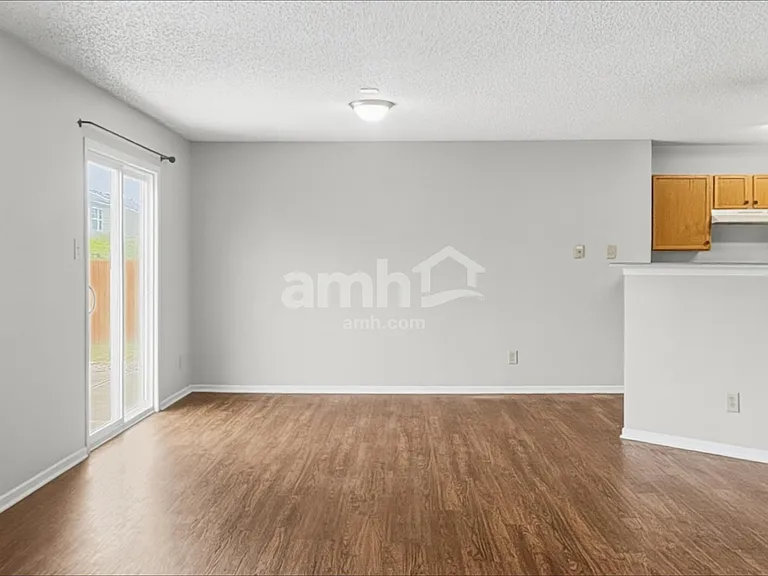 1315 King Maple Dr — Photo 5