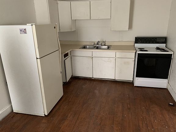 3rd image of 405 W Marion St