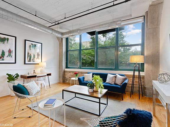 3rd image of 221 E Cullerton St APT 306