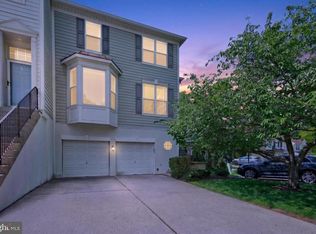 7 Cherry Ct, Lafayette Hill, PA 19444