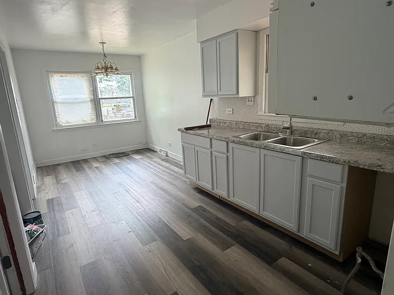 12157 S Eggleston Ave — Photo 5