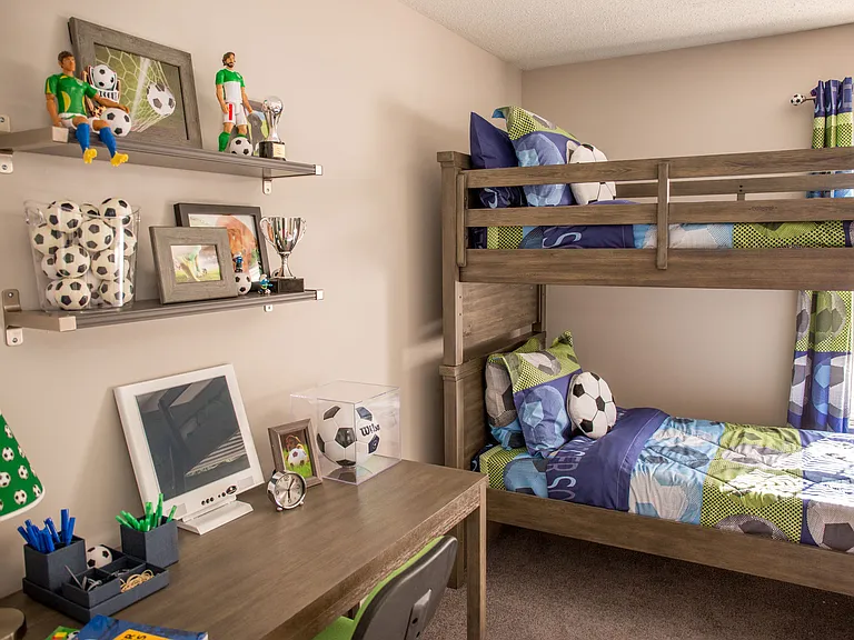 Scarlett Place Apartments — Photo 13
