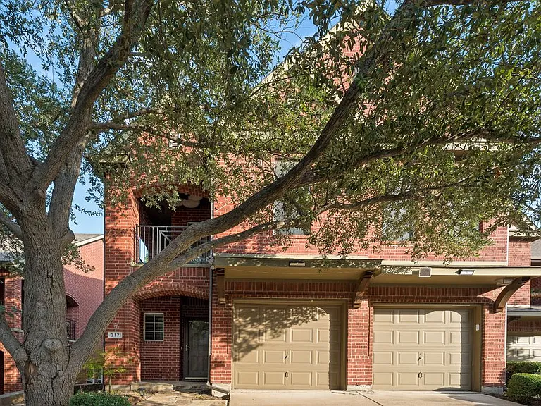 317 Gershwin Way — Photo 1