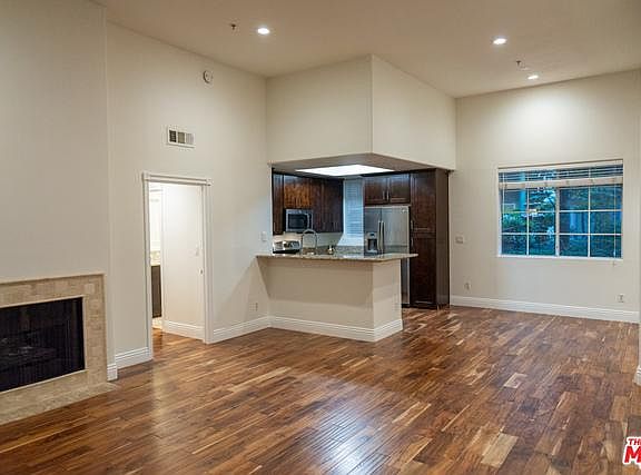 2nd image of 1225 Armacost Ave APT 106