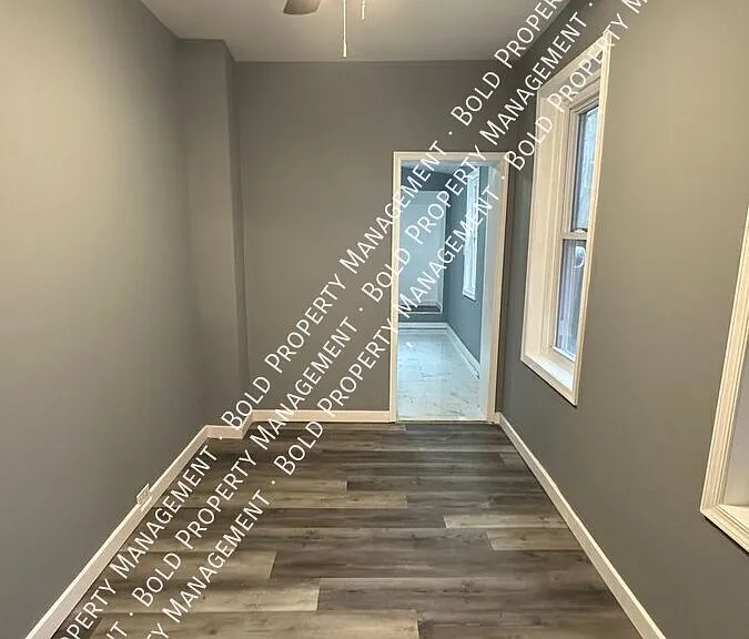 1030 Cotton St — Photo 3