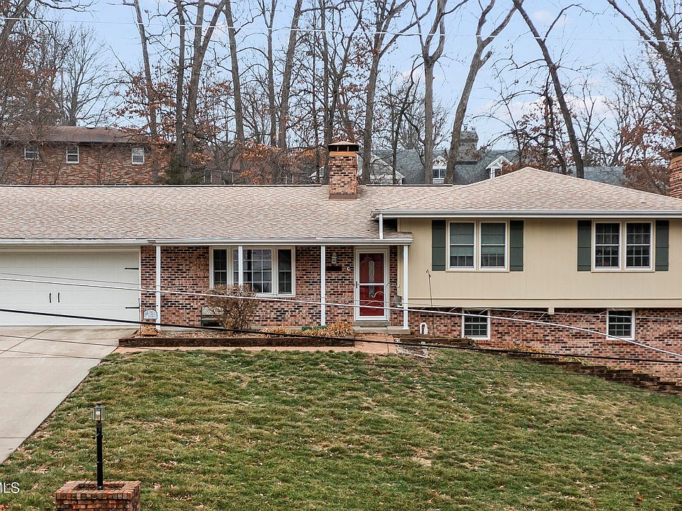 1st image of 1100 Dogwood Dr