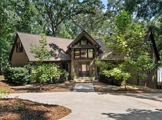 6680 Woodlake Dr, Flowery Branch, GA 30542