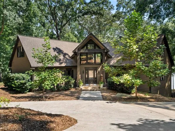 6680 Woodlake Dr, Flowery Branch, GA 30542