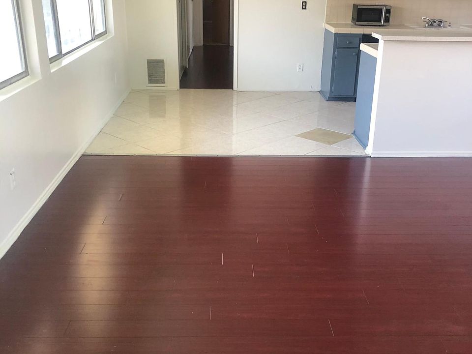 1st image of 6320 Whitsett Ave APT 24