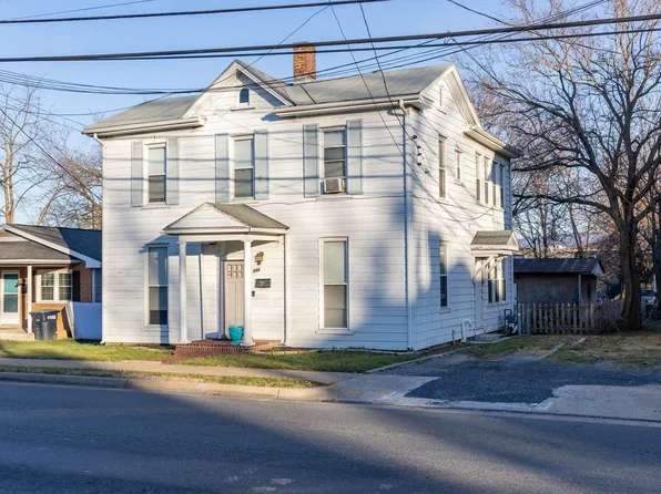 344 N High St, Harrisonburg, VA 22802