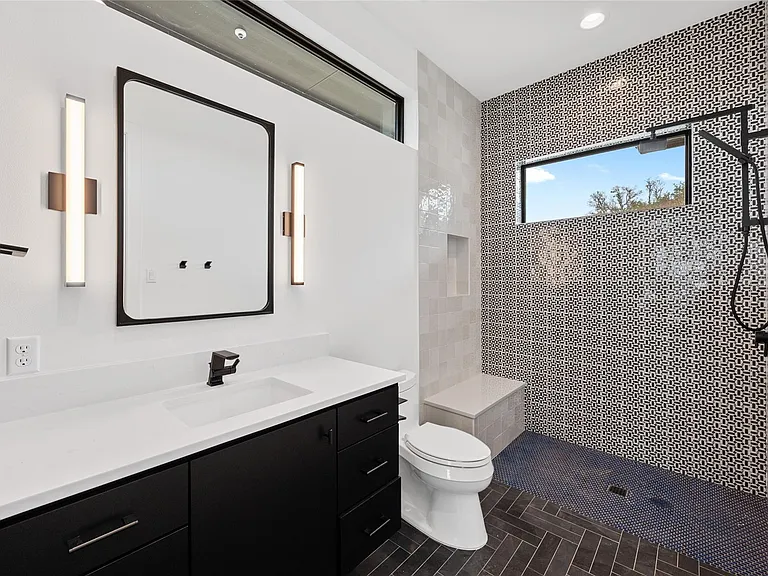 806 Sunfish St — Photo 21
