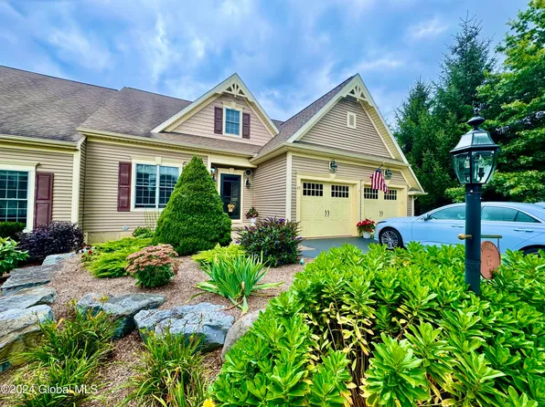 63 Beekman Place, Queensbury, NY 12804