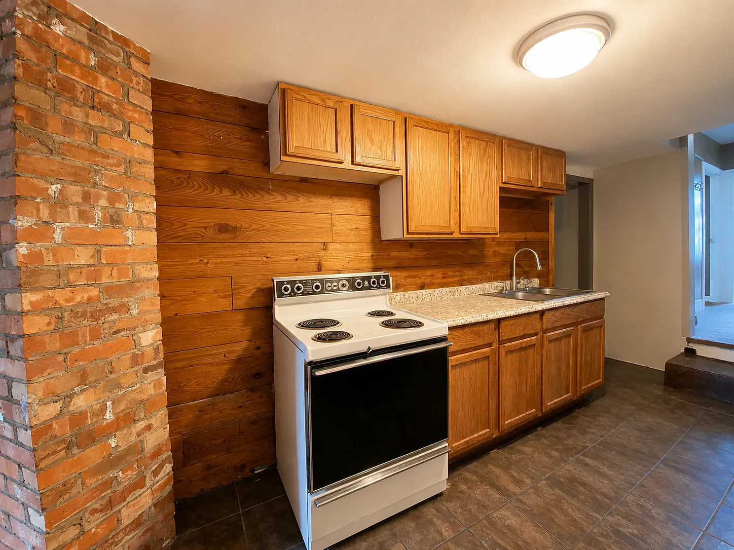 2 bed, 930 sqft, $850 — Photo 3