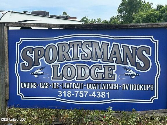 3rd image of 101 Sportsman Ln