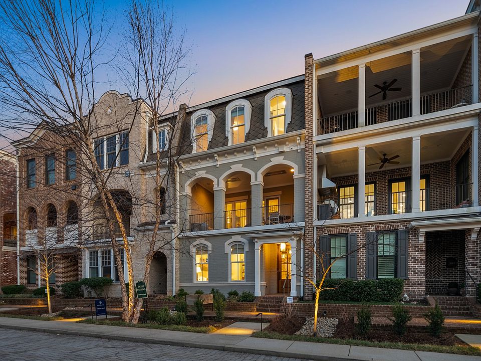 1st image of 3614C W End Pl