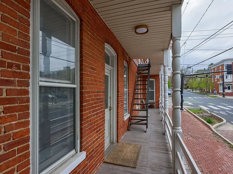 402 W Lemon St #1 — Photo 18
