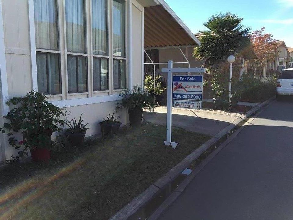1st image of 317 Chateau La Salle Dr