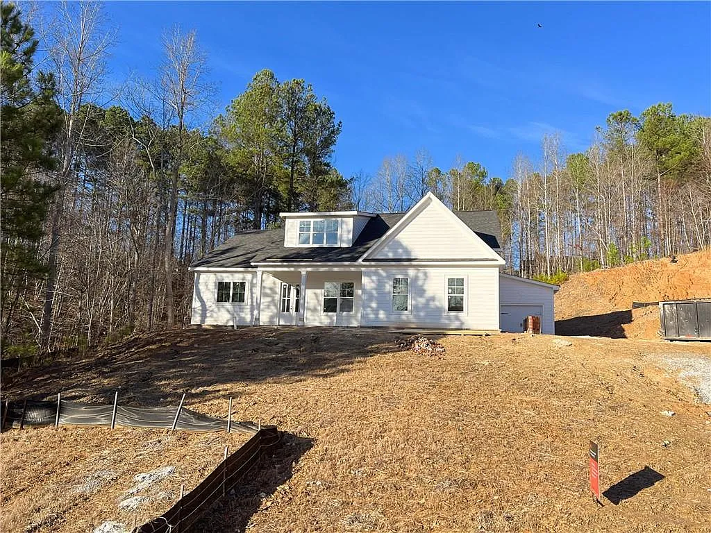 609 Walker Ct photo 1