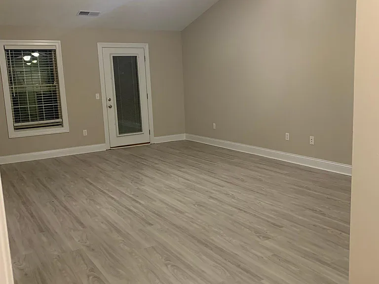 2022 Ty Ln #2022 — Photo 3