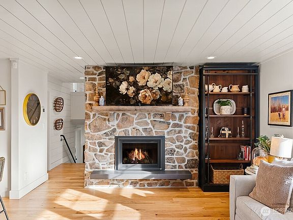 5th image of 367 Baker Road