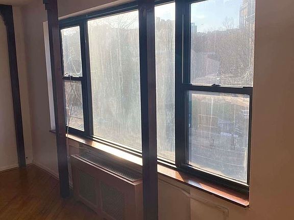 3rd image of 61 Avenue South E #7