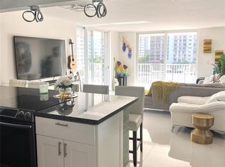 4000 NE 169th St APT 600, North Miami Beach, FL 33160