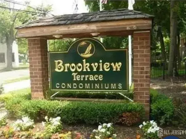 289 Main St APT 4B, Spotswood, NJ 08884