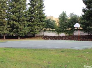 107 Farham Dr, Folsom, CA 95630