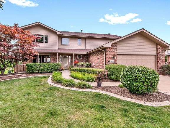 2nd image of 19639 Brookfield Cir