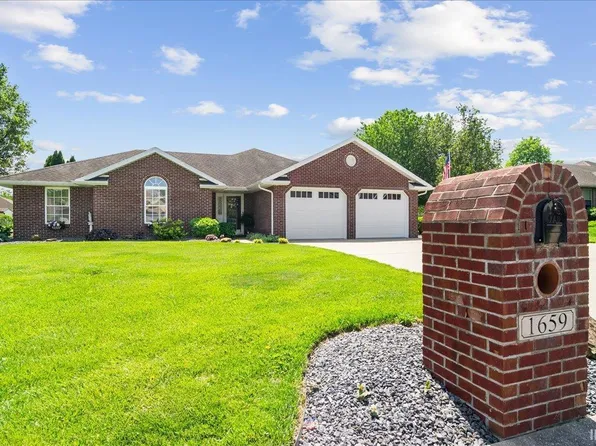 1659 White Oak Dr, Jasper, IN 47546