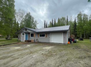 1787 Bobanna Ln, North Pole, AK 99705