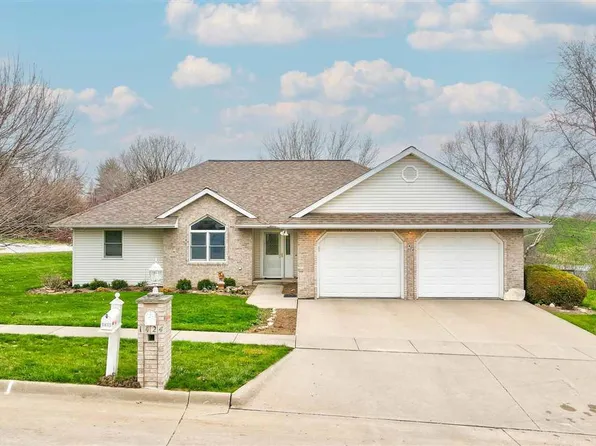 1424 J Pl, Kalona, IA 52247
