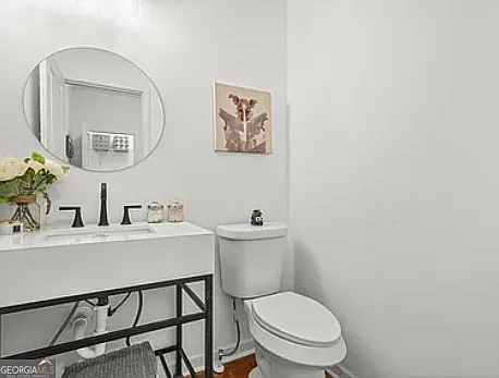 3925 Pine Shore Cir — Photo 7