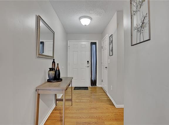 5th image of 13018 Washington Ct