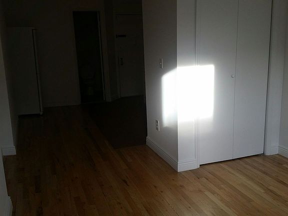 3rd image of 162 Stanton St APT 12